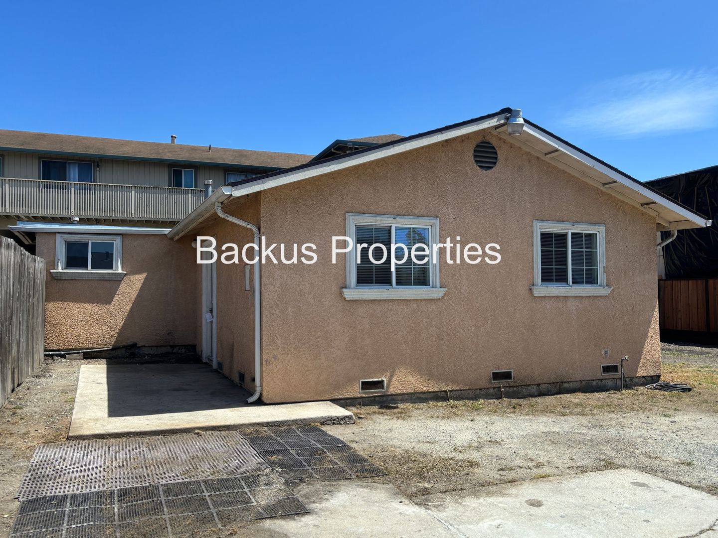 Salinas Apartment: 516 James Street