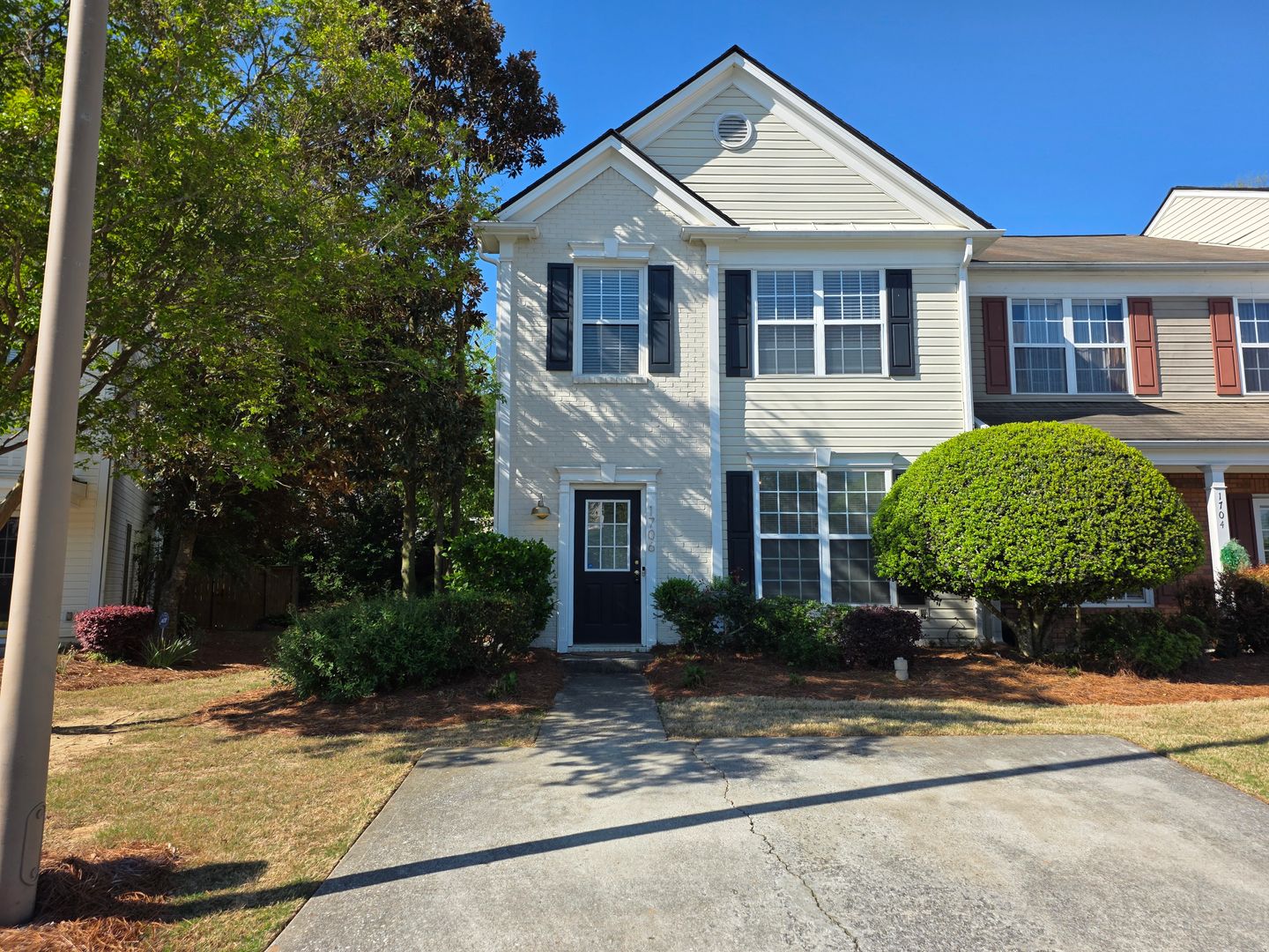 Kennesaw House: 1706 Stanwood Drive