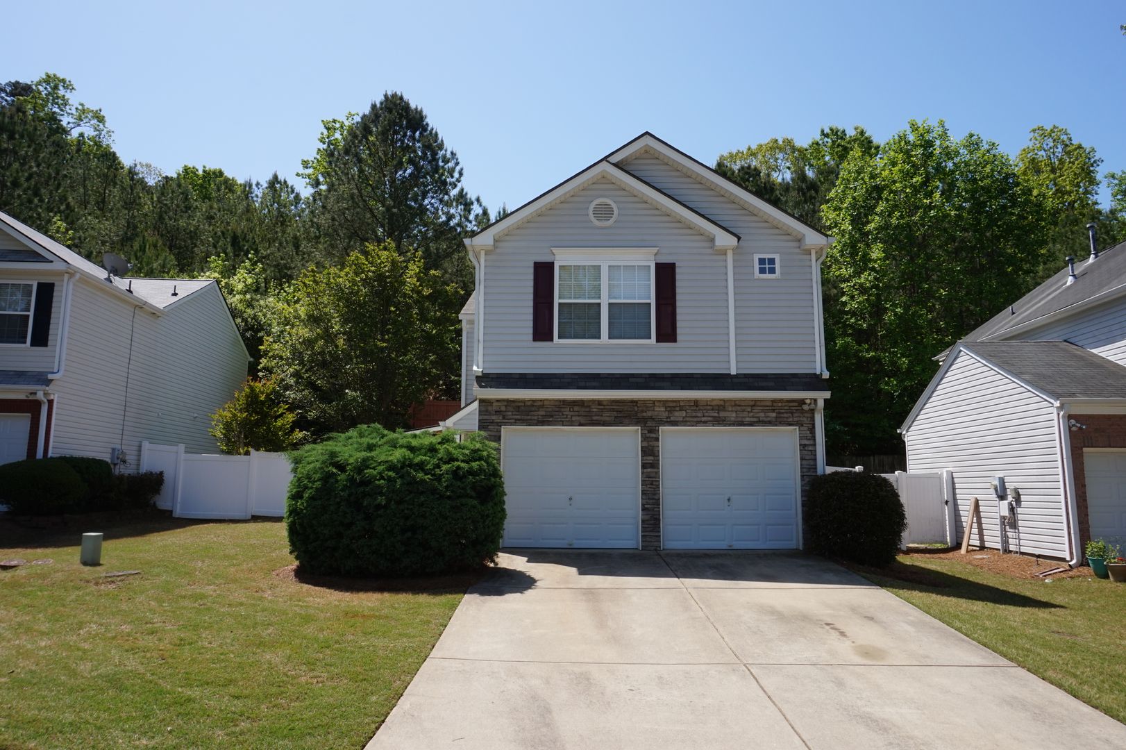 Acworth House: 176 Oak Grove Place