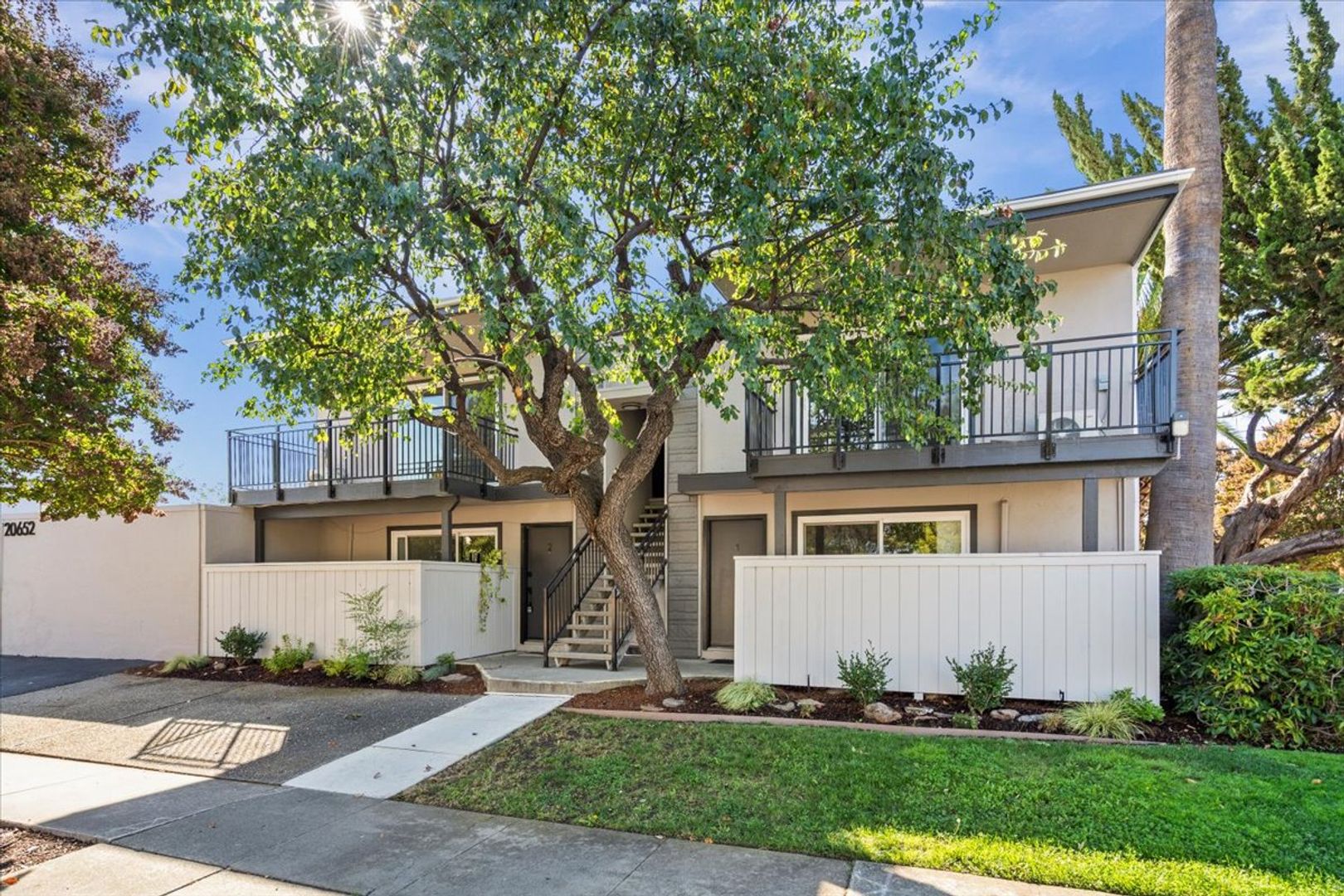 Cupertino Apartment: 20650 E - 20652 W Park Circle