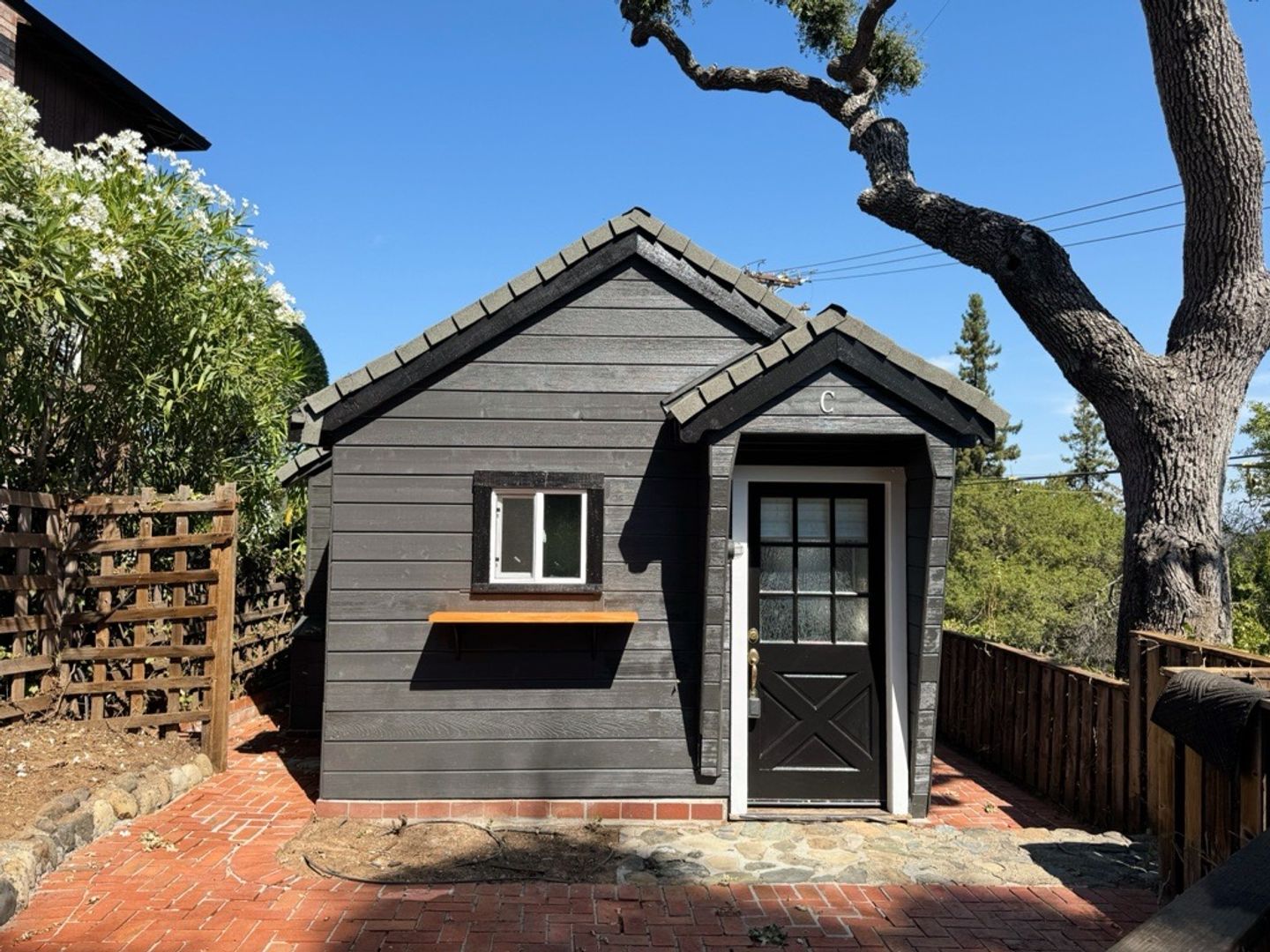 Los Gatos Apartment: 54 Cleland Avenue