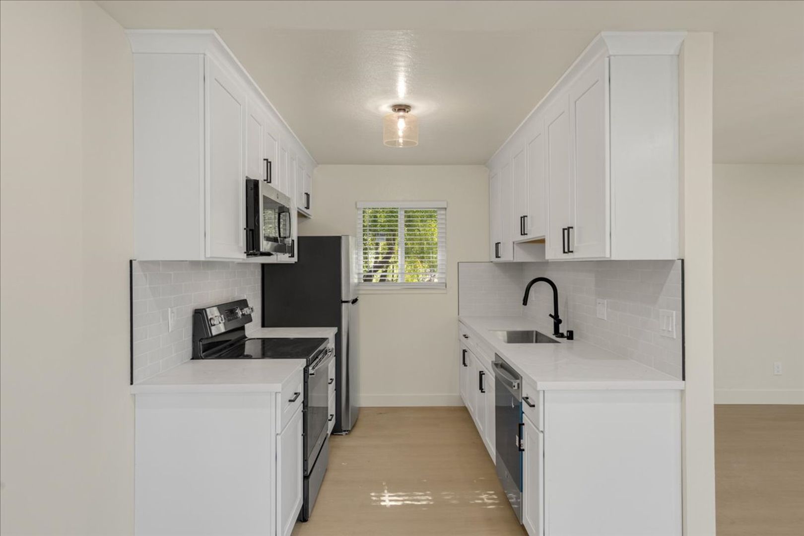 San Mateo Apartment: 655 N Delaware st