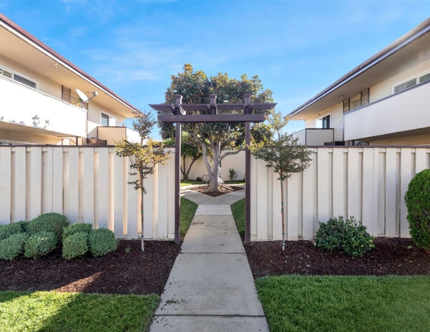 Cupertino Apartment: 10160-10162 Park Circle East