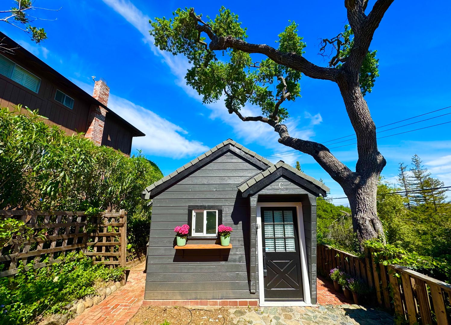 Los Gatos Apartment: 54 Cleland Avenue