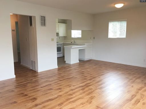 Charming Upstairs 2-Bedroom 1-Bath Apartment in Prime Cupertino Location