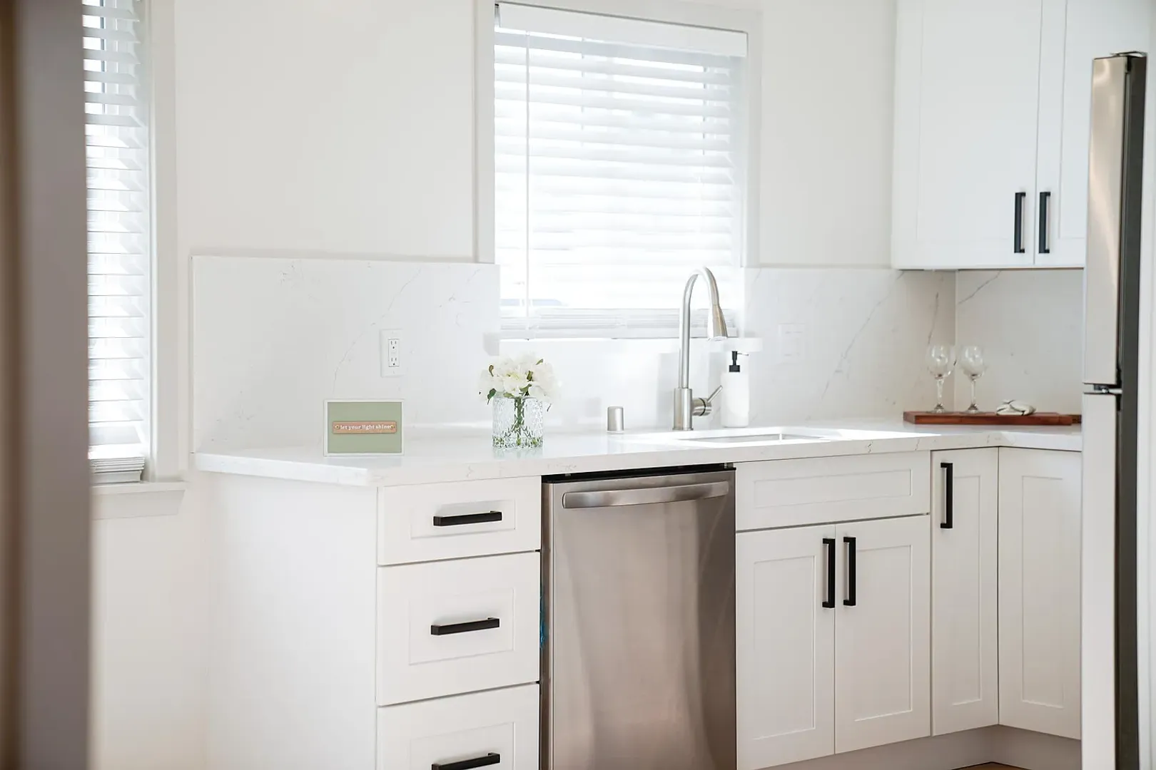 Sunnyvale Apartment: 460 East Maude Avenue