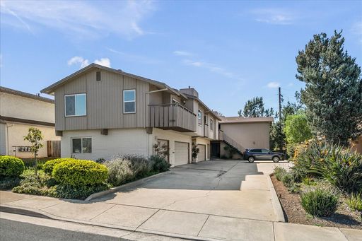 Modern 2-Bed, 2-Bath Apartment in Prime Cupertino Location – Stylish Living Awaits!