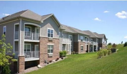 Spacious 1-Bedroom + Loft, 2-Bath Home with In-Unit Washer & Dryer and Underground Parking! – photo 1