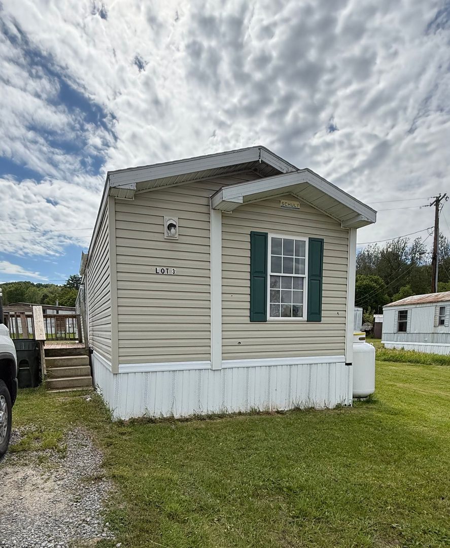 Bridgewater Apartment: 9525 US 20