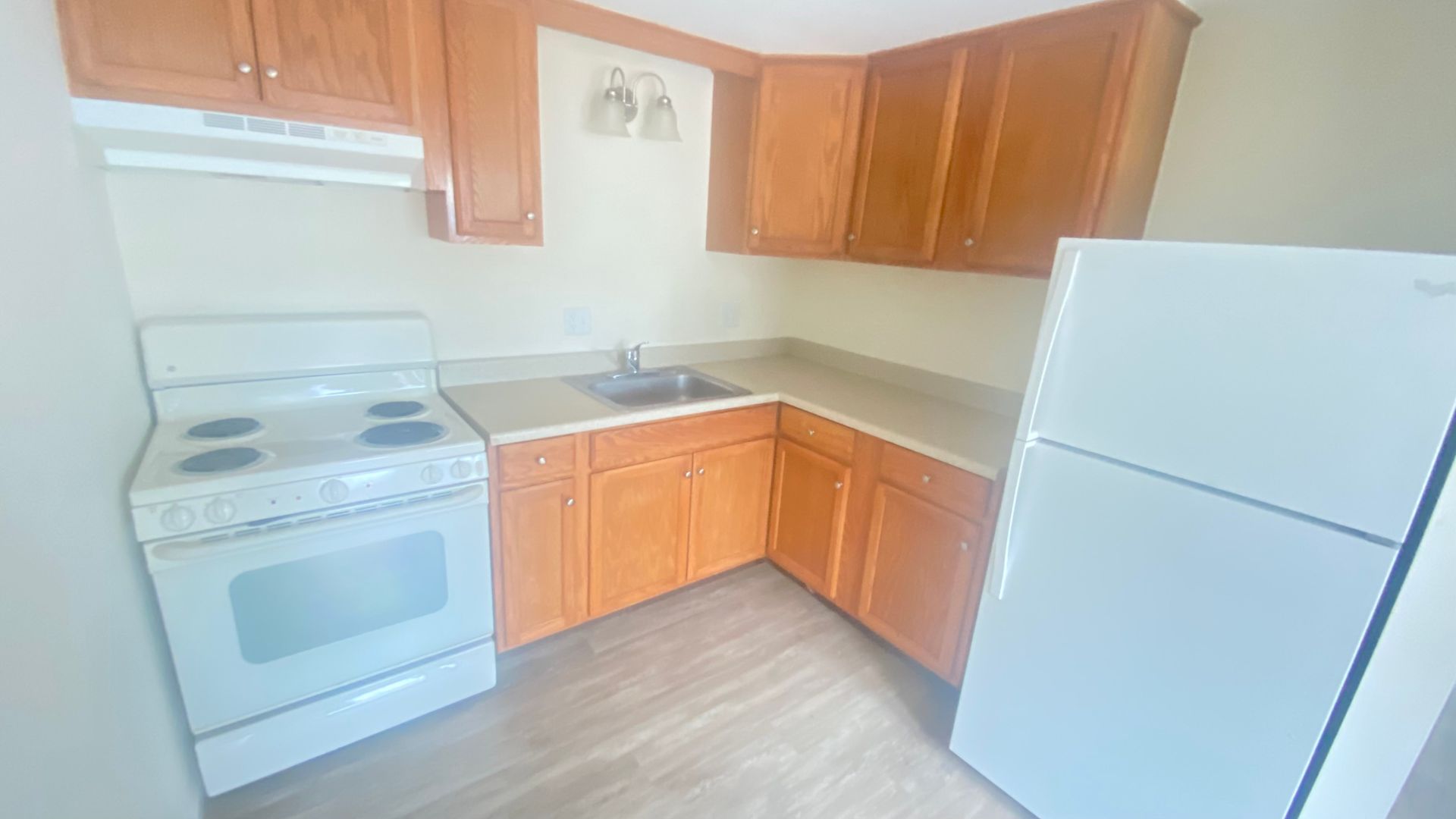 Bainbridge Apartment: 104-113 Stap Lane