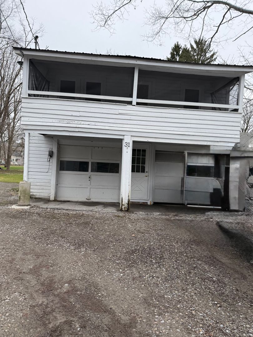 Sherburne Apartment: 31 Chapel St