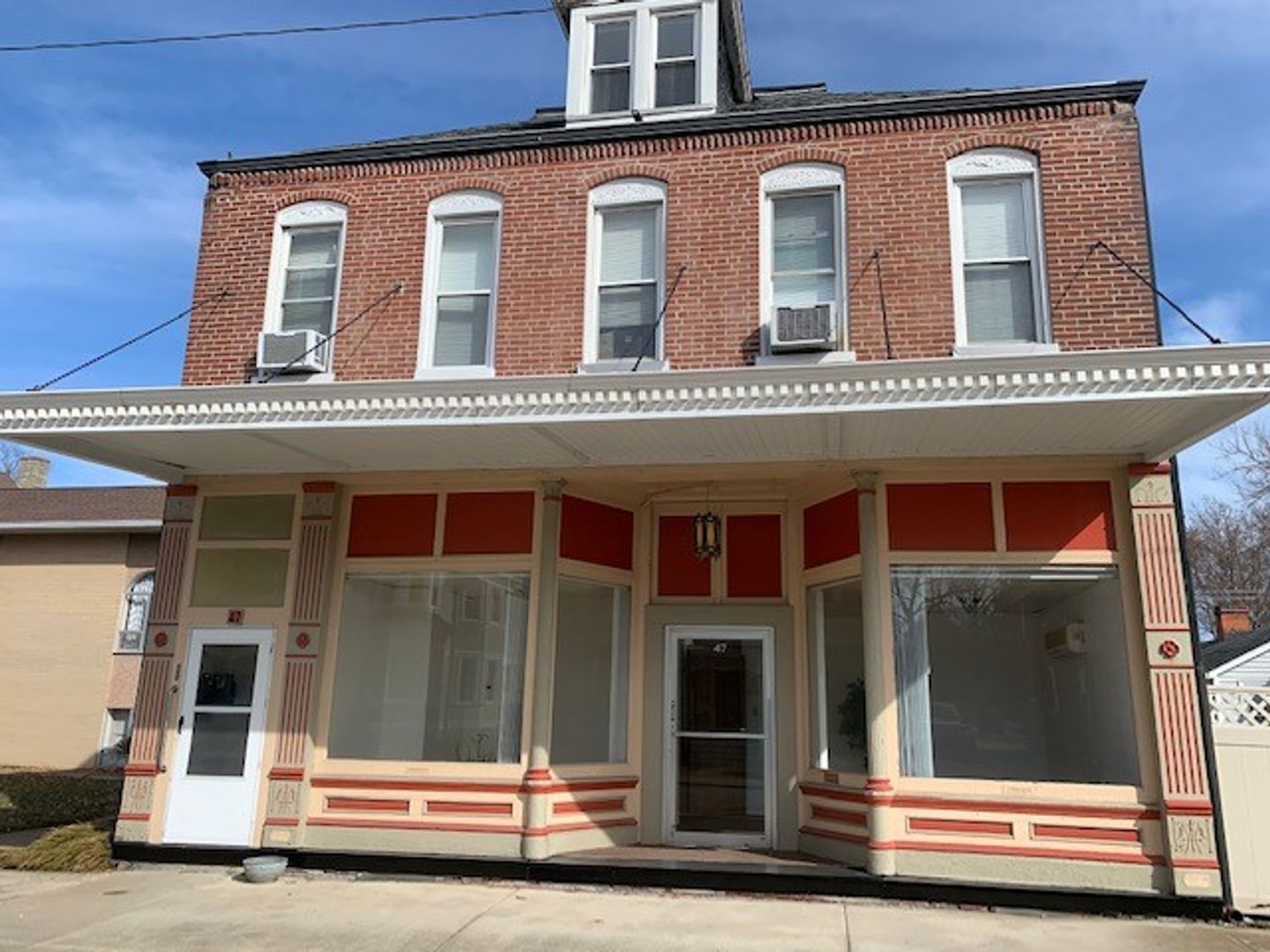 Mascoutah Apartment: 47 West Main St