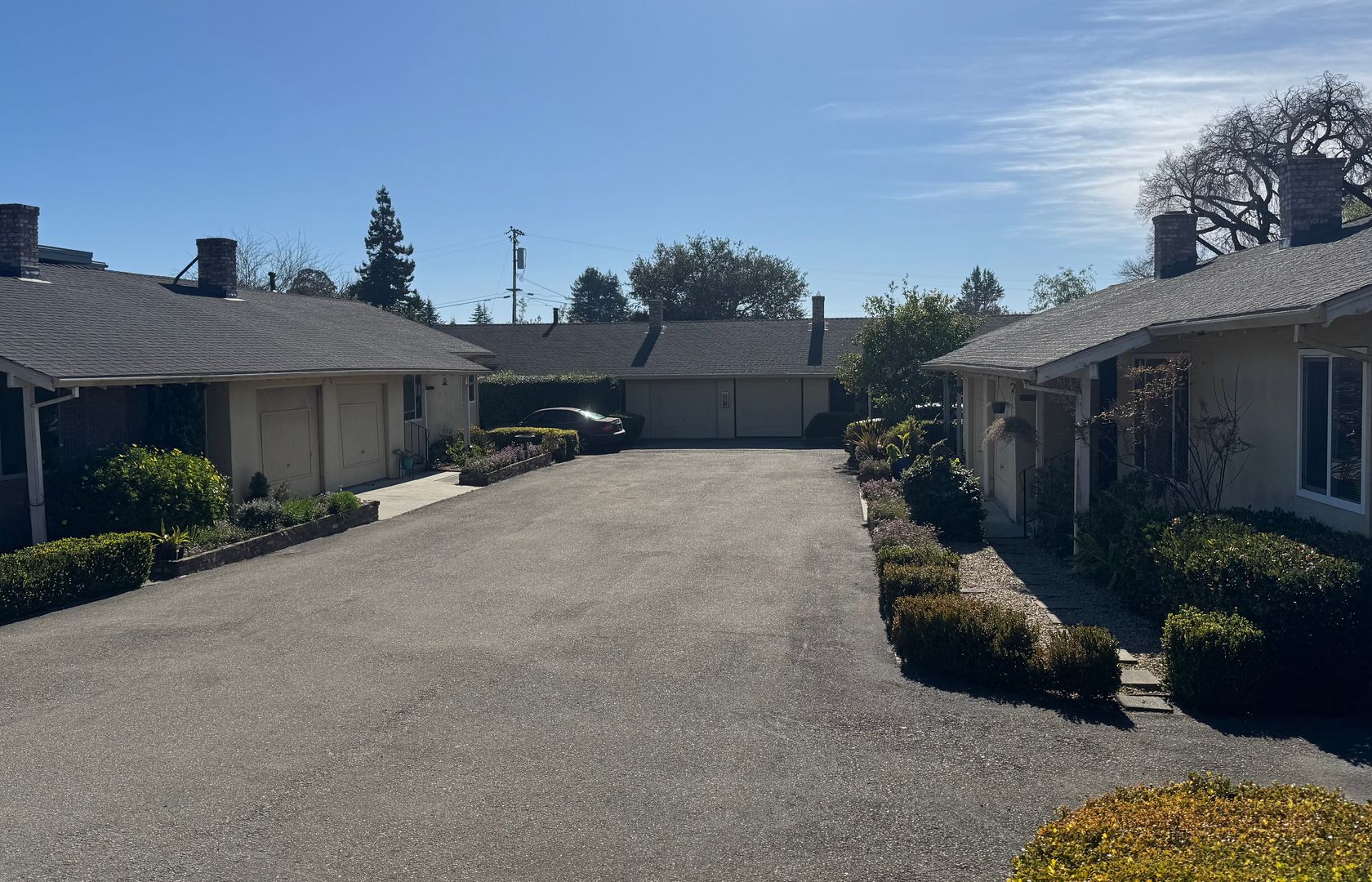 Capitola Apartment: Pine Street