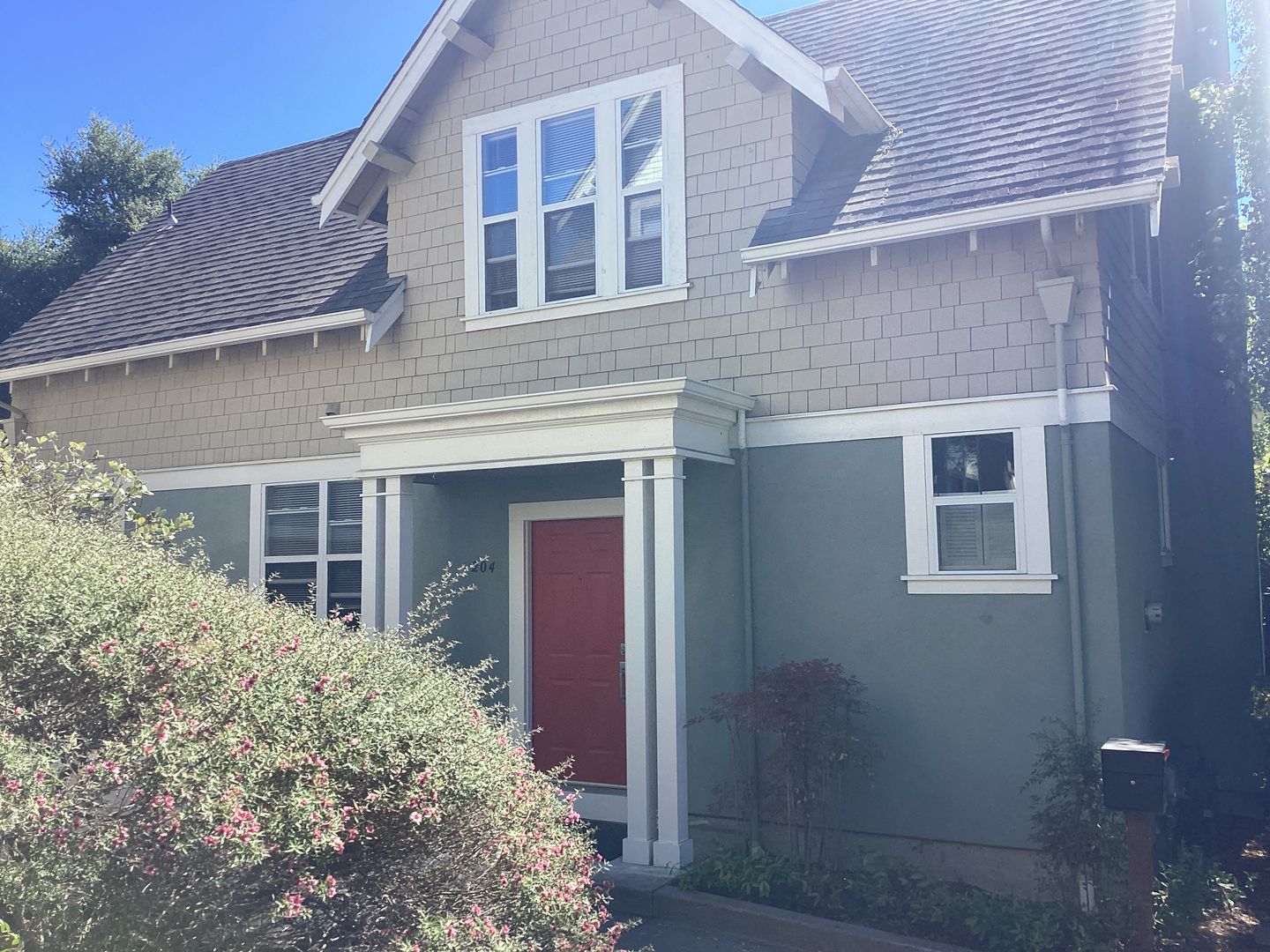 Santa Cruz House: 204 Roosevelt Terrace