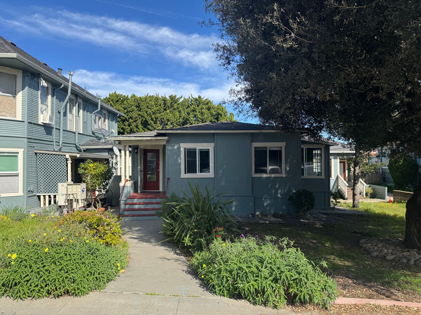 Santa Cruz Apartment: 316 Cliff St