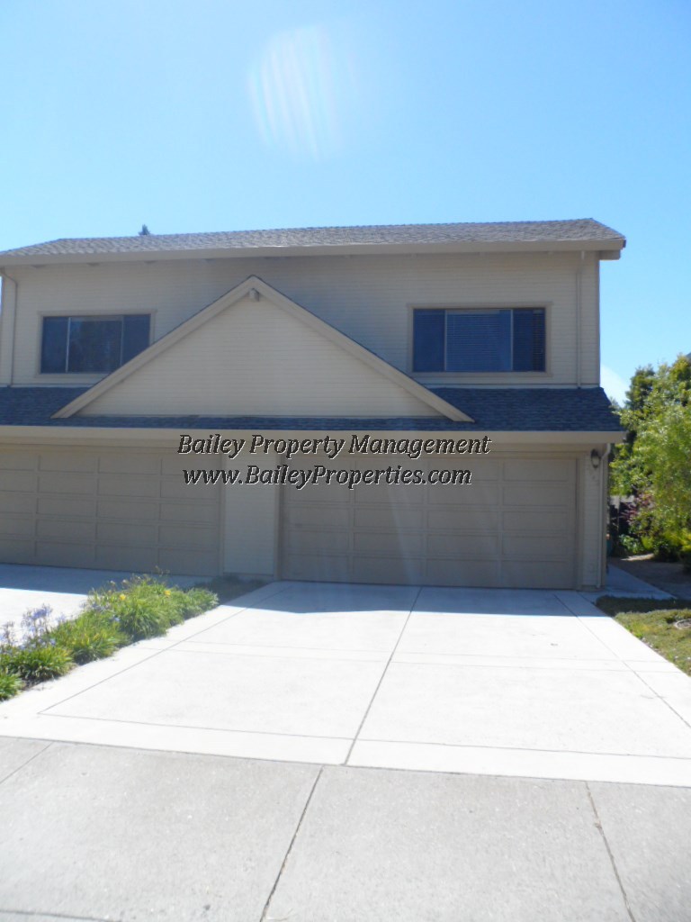 Aptos House: 2042 Dolphin Drive