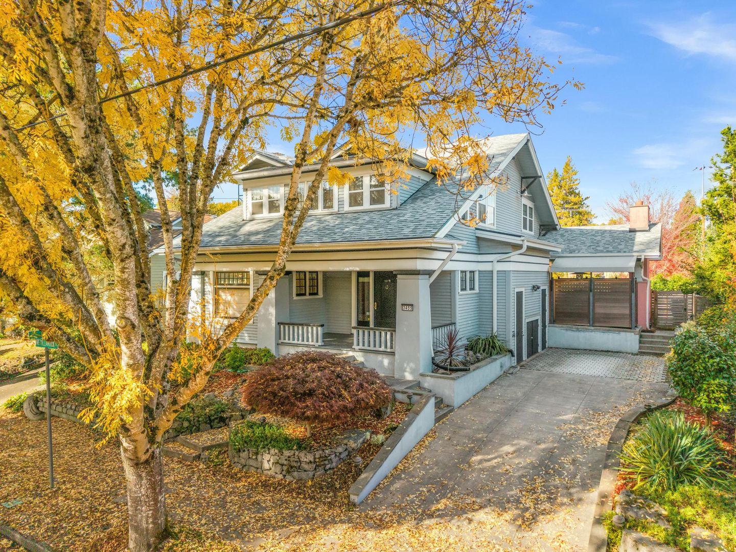 Portland House: 3455 NE Tillamook St.