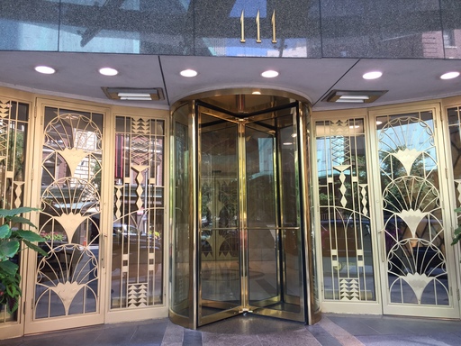 Large Mag Mile One Bedroom – photo 1