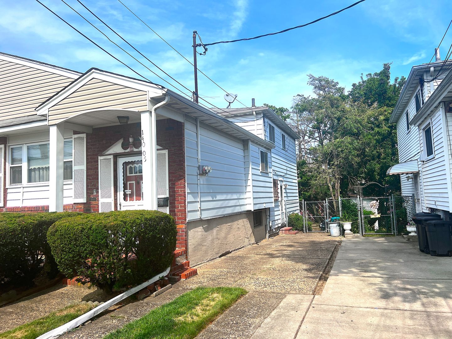 Charming 1-Bedroom Apartment Near JFK – Prime Location!  