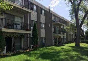 Minneapolis Apartment: 3725 Cedar Avenue South