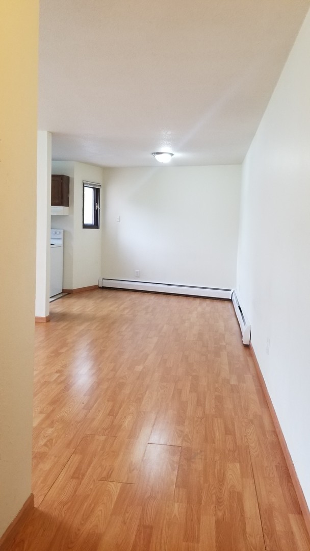 Minneapolis Apartment: 2742 Hennepin Avenue South