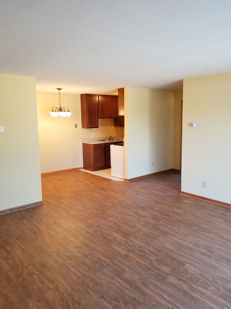 Minneapolis Apartment: 3725 Cedar Avenue South