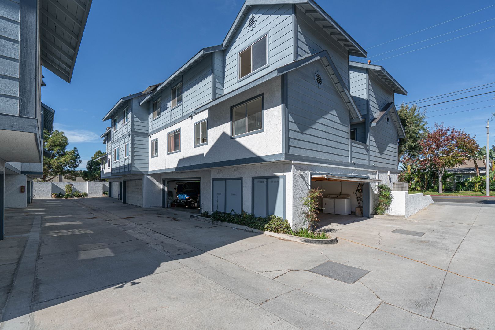 Costa Mesa House: 789 W 18th Street #1A