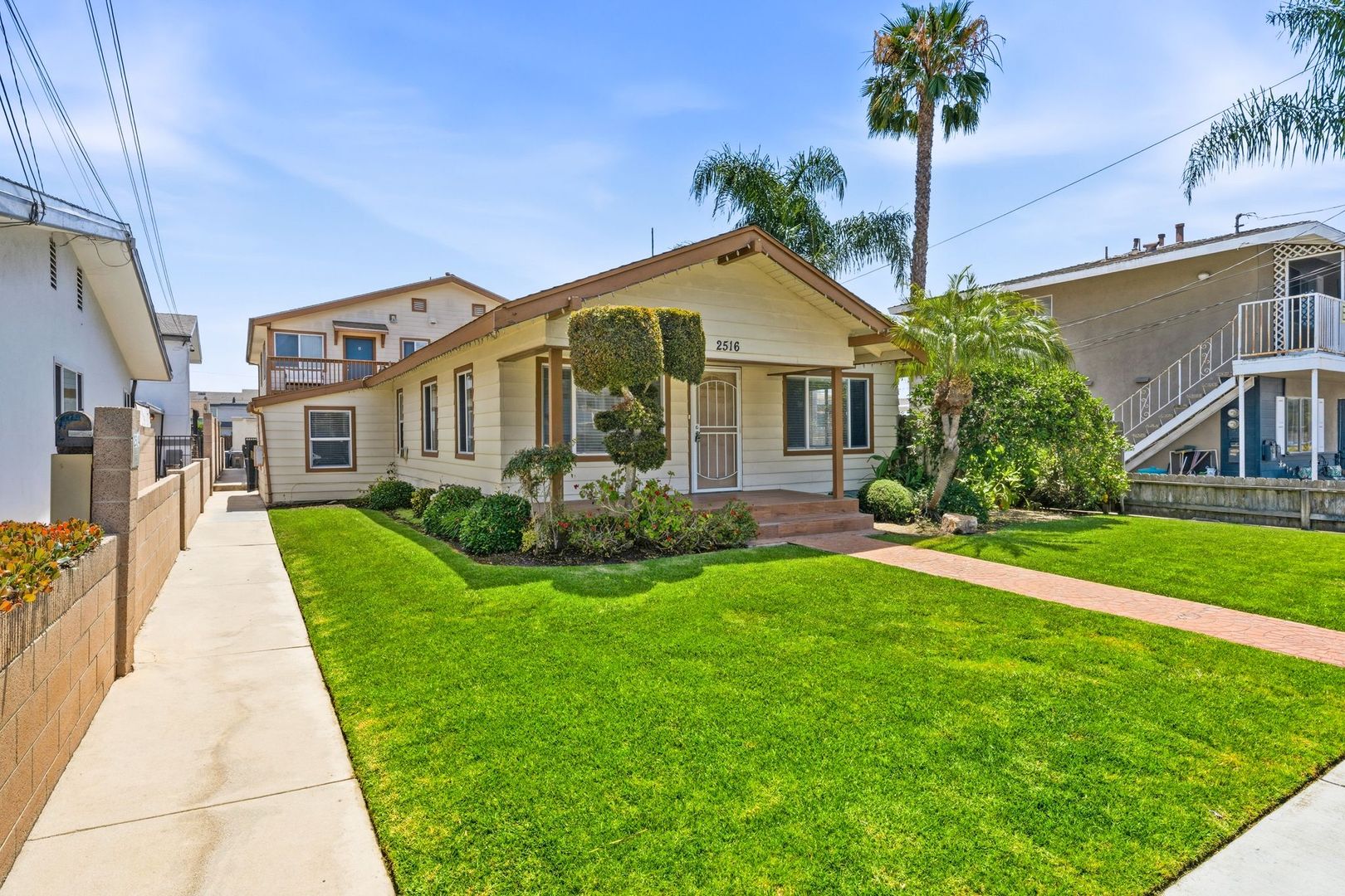 Huntington Beach Apartment: 2514 Delaware