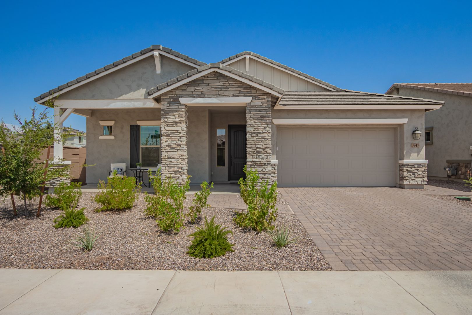 Mesa House: 3747 S Bridlewood