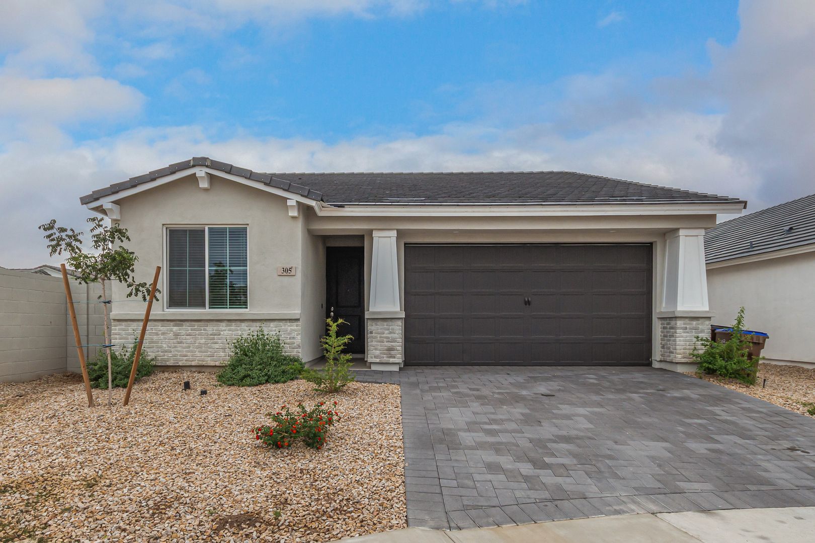 San Tan Valley House: 305 E Leland Rd