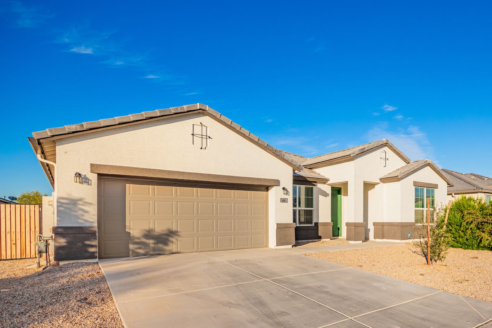 Maricopa House: 37728 W San Capistrano Ave