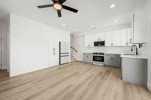 Twin Home in Phoenix! – photo 1