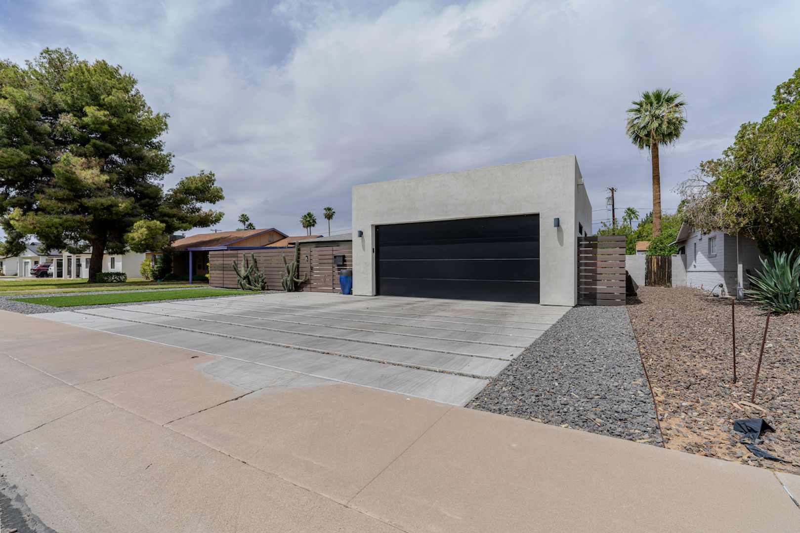 Phoenix House: 2220 E Weldon Ave