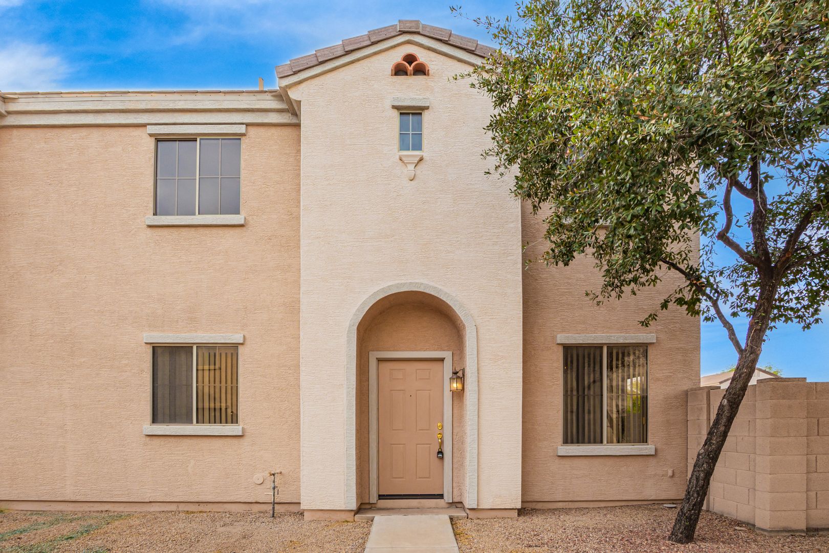 Phoenix House: 7503 S 14th St