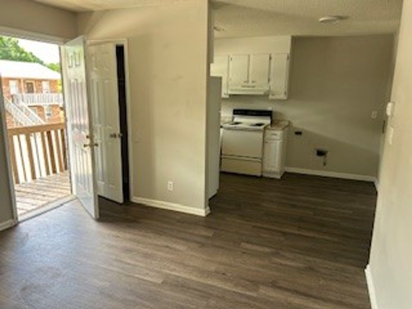 Winston Salem Apartment: 803-807-811 Utah Dr.