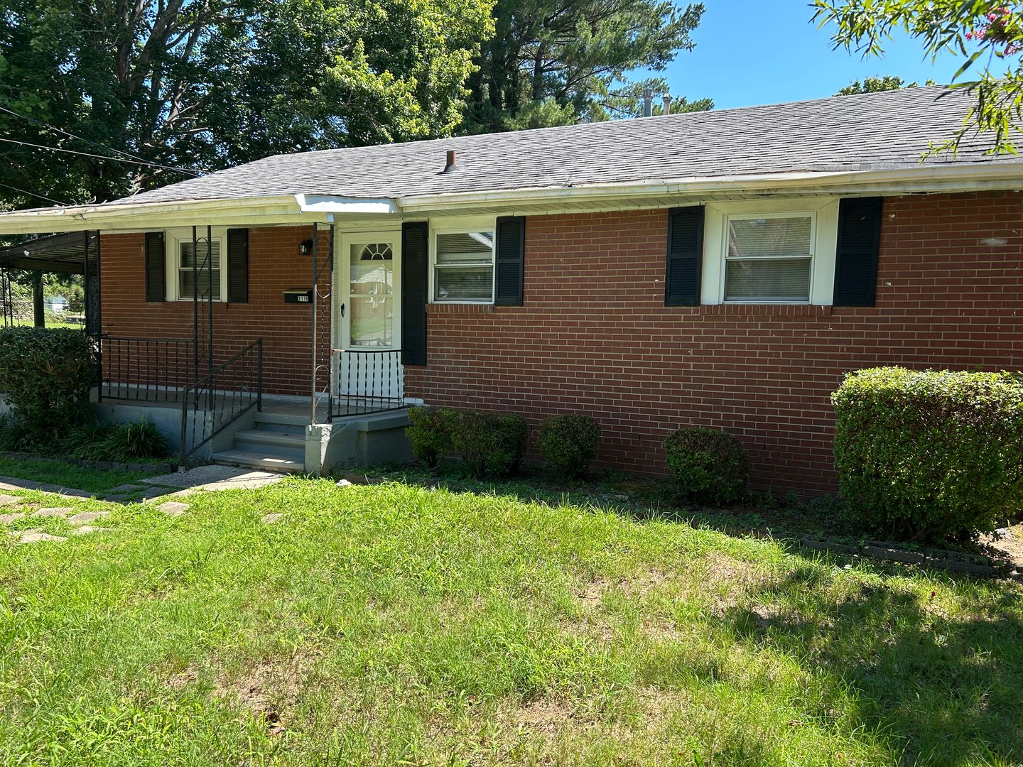 Winston-Salem House: 2119 Elbon Drive