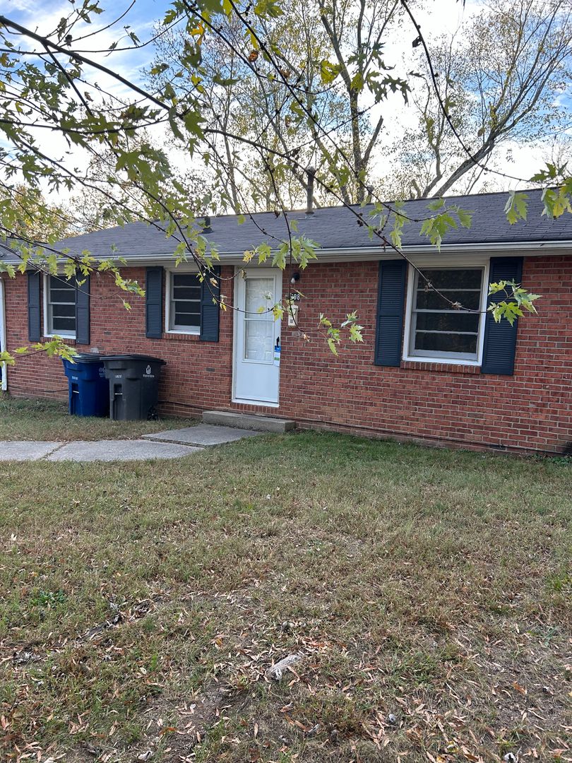 Winston-Salem House: 1608 Emerald St
