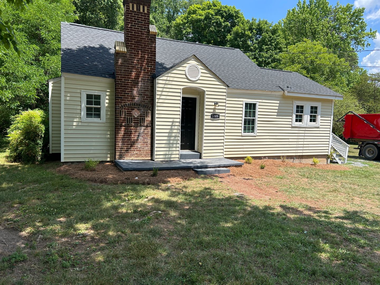 WINSTON-SALEM House: 5309 COX BLVD