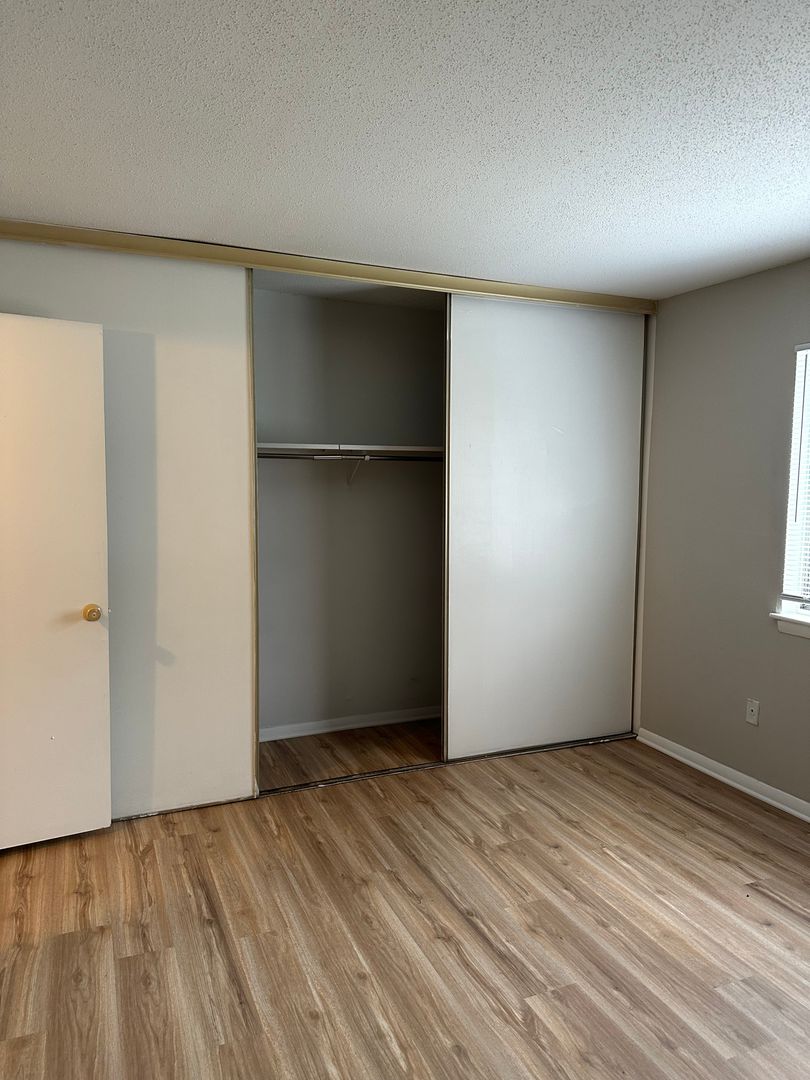 Winston-Salem Condo: 2230 42E Sunderland Road
