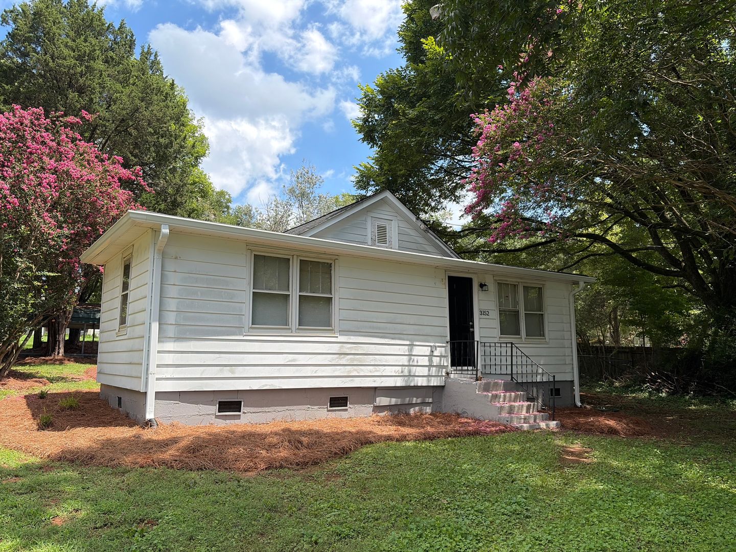 WINSTON-SALEM House: 3152 S  STRATFORD ROAD