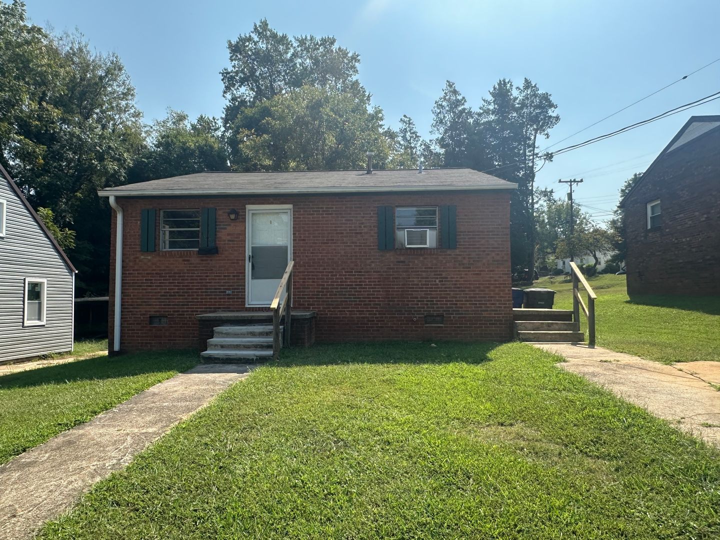 Winston-Salem House: 1820 Maryland Ave