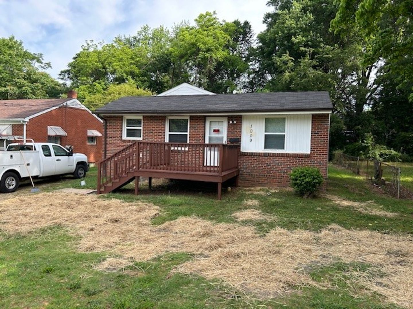 WINSTON-SALEM House: 1009 E DEVONSHIRE STREET