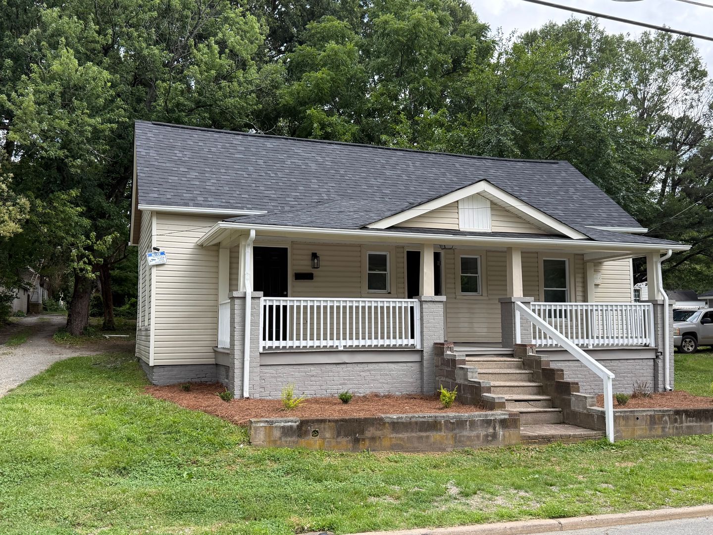 WINSTON-SALEM Apartment: 2315 DACIAN STREET