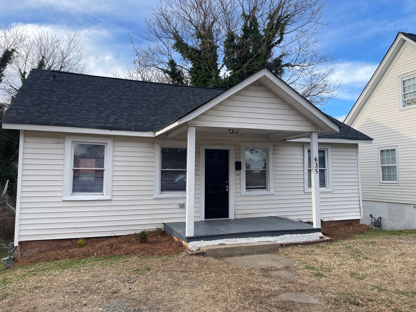 WINSTON-SALEM House: 635  W NORTHWEST BLVD