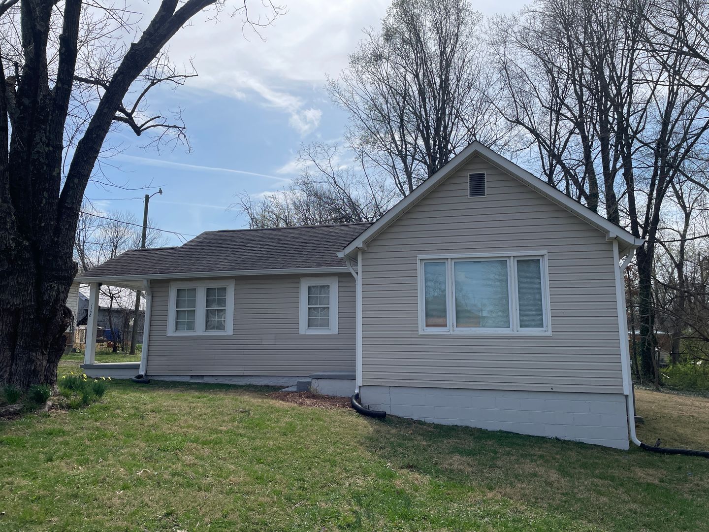 WINSTON-SALEM House: 1100 NEWPORT STREET