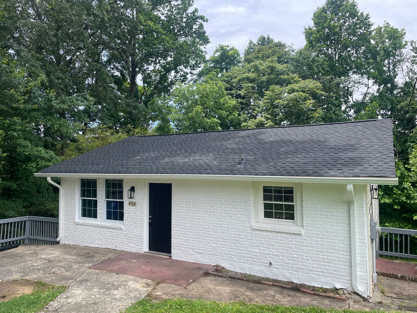 WINSTON-SALEM House: 4960 DELAND STREET