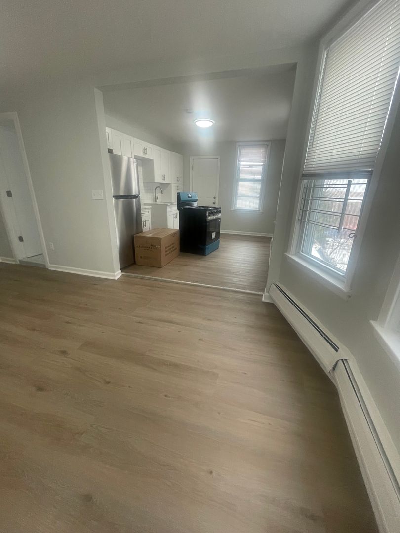 Bayonne Apartment: 511-513 JFK Boulevard