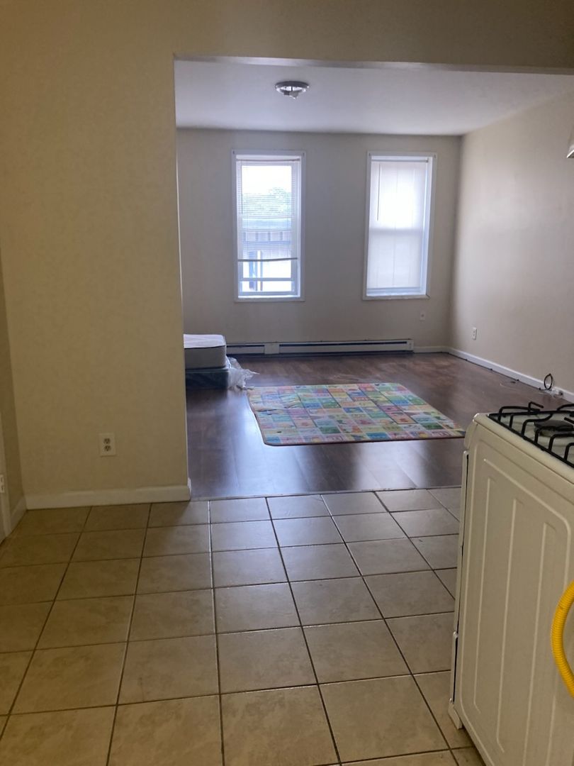 Bayonne Apartment: 438-440 Broadway