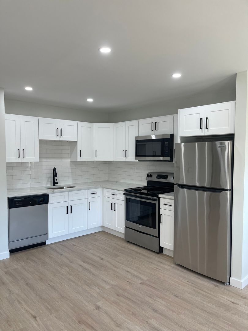 Bayonne Apartment: 68-72 W 25th Street