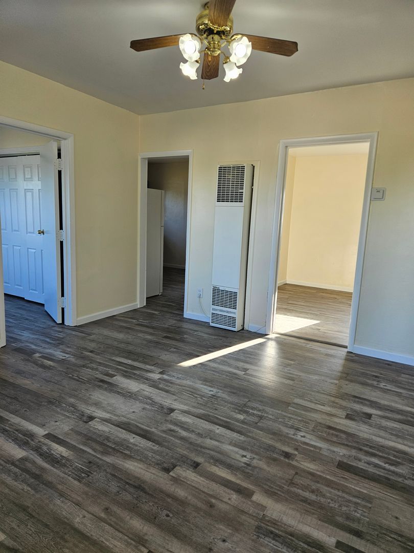 Sun Valley Apartment: 5415 Sidehill Dr